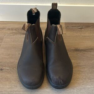 Blundstones